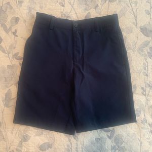 Excellent condition boys golf shorts sz S